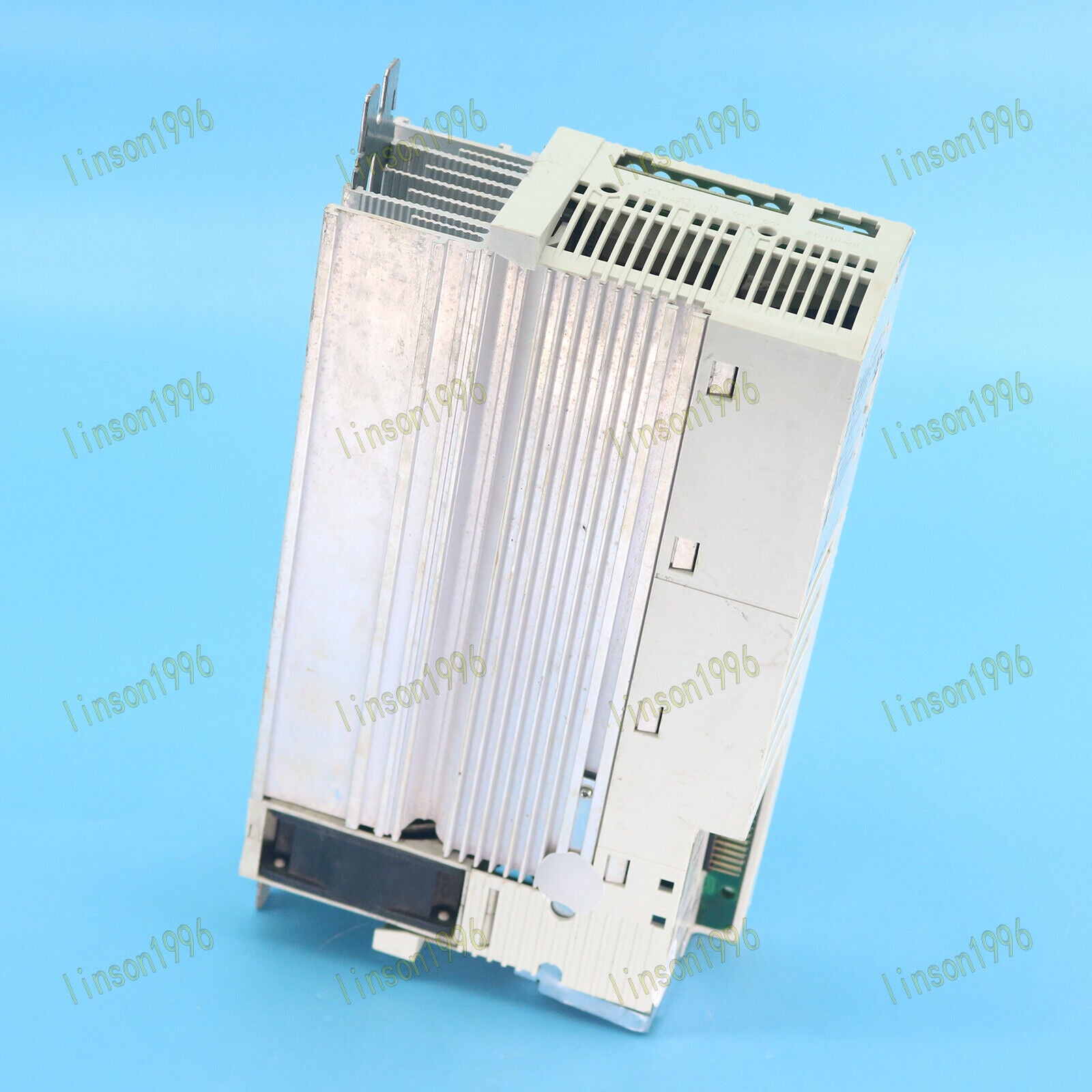 used One Lenze E82EV152_4B 8200 Vector converter - ONE LENZE