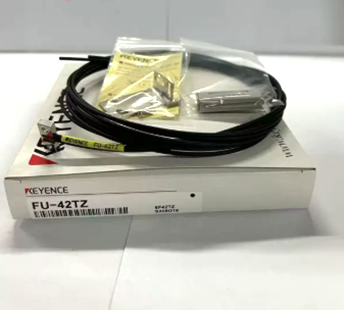 new  KEYENCE FU-42TZ Reflective Fiber Optic Sensor KEYENCE