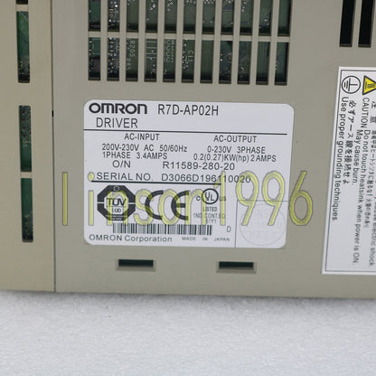OMRON ONE Servo Drive R7D-AP02H in Excellent Condition - OMRON