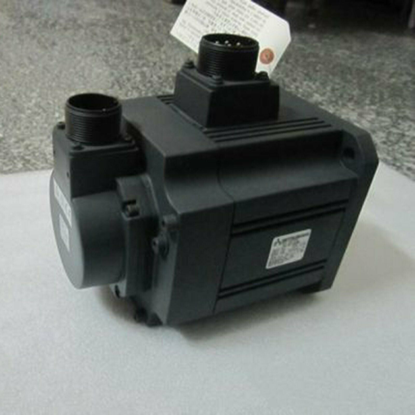 Mitsubishi AC Servo Motor HC-SF102BK 1PC IN BOX, 1 Year Warranty - MITSUBISHI