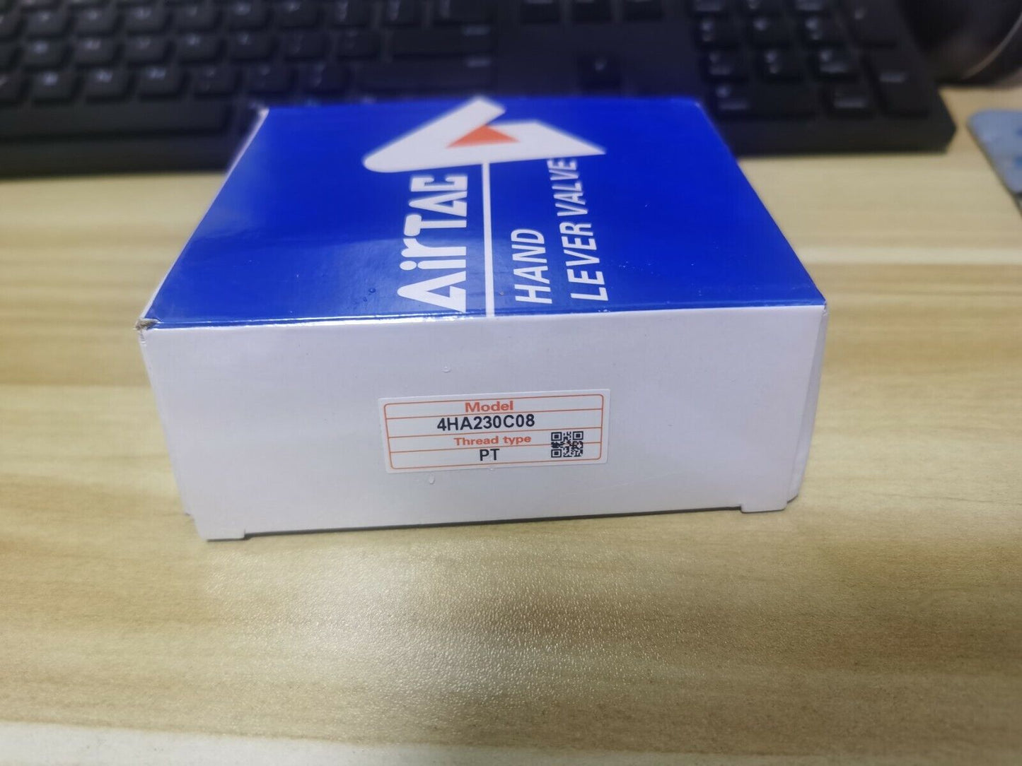 New 1PCS AirTAC 4HA230C-08 Hand Lever Valve - AIRTAC