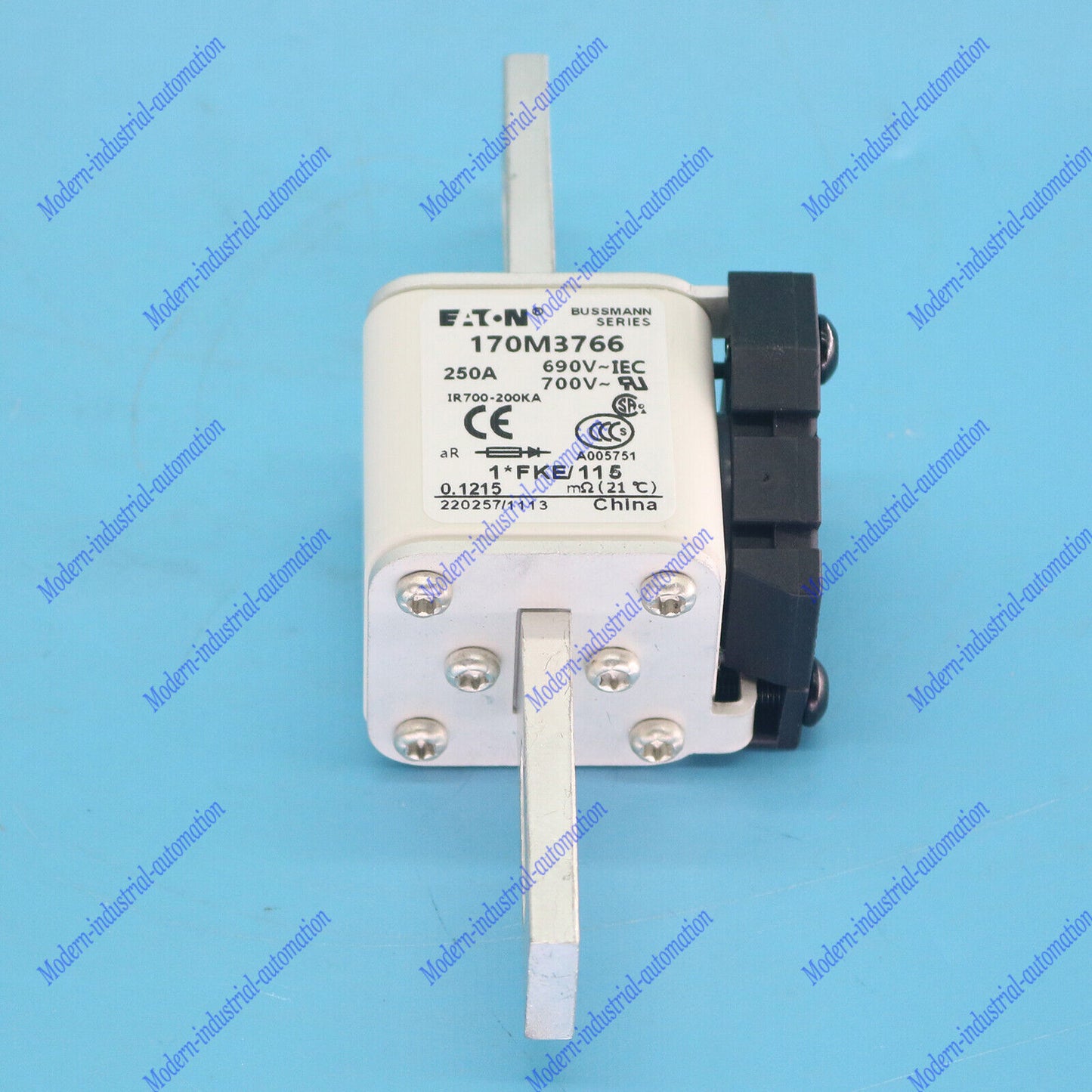 new 1PC BUSSMANN 170M3766 250A 690V FUSE - BUSSMANN