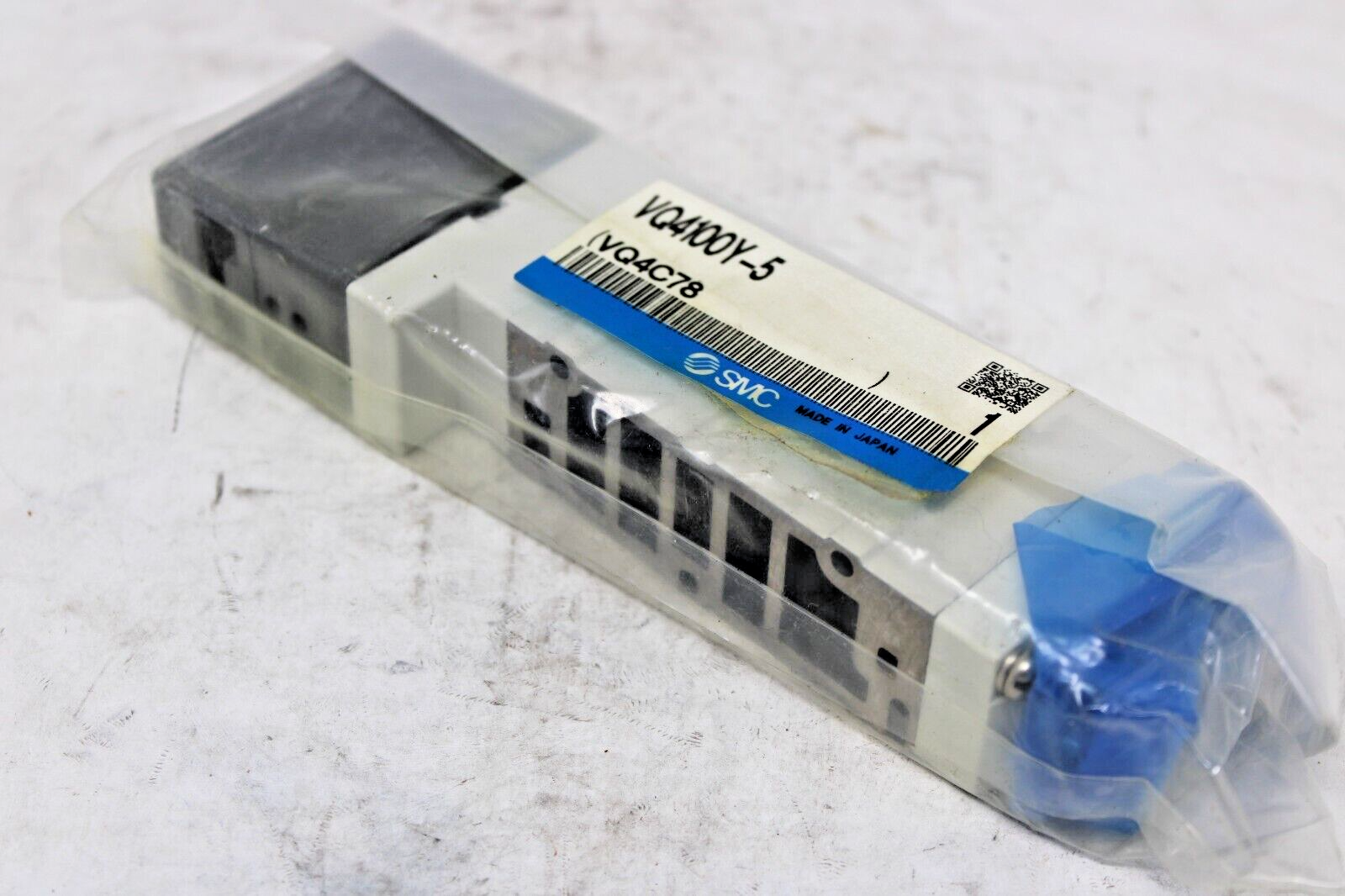 new SMC VQ4100Y-5 Solenoid Valve - SMC