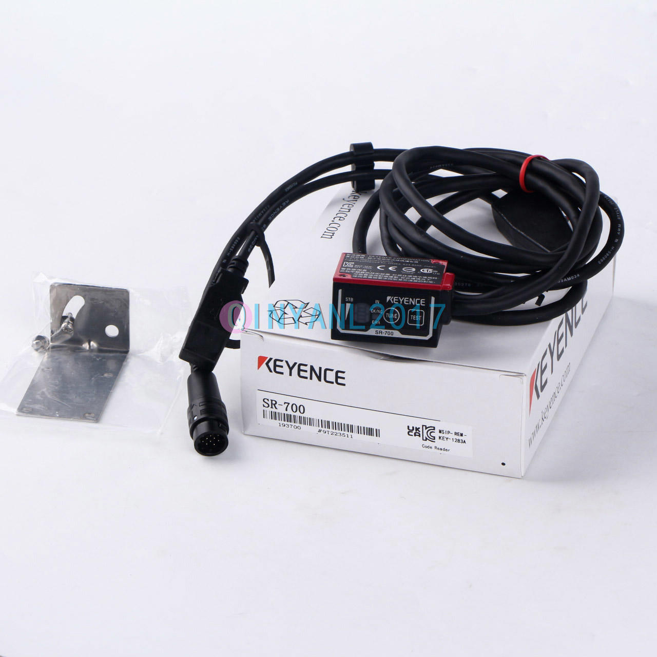 new ONE KEYENCE SR-700 Code Reader - KEYENCE