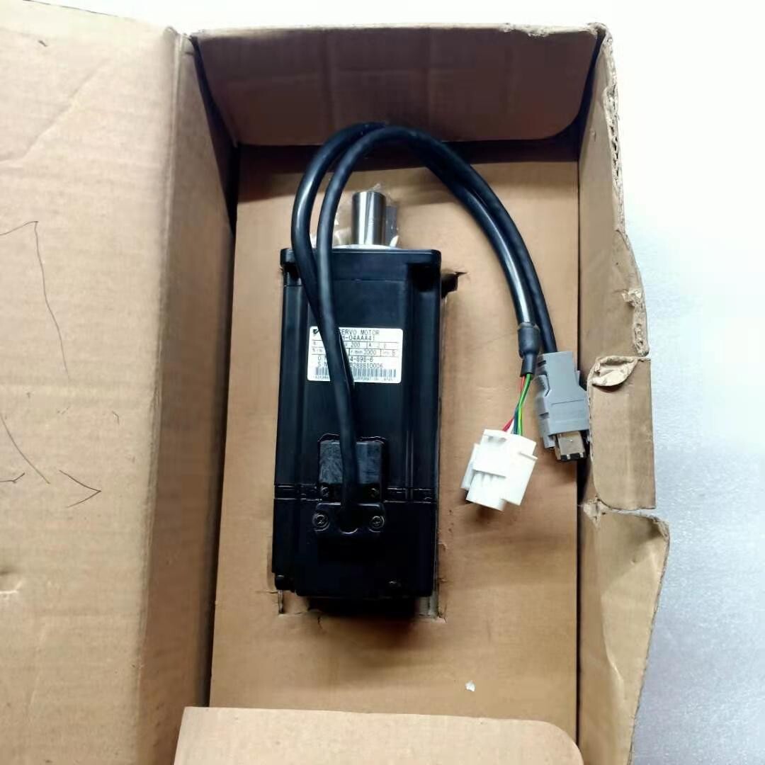 YASKAWA SGMAH-04AAA-TF41 AC SERVO MOTOR SGMAH04AAATF41