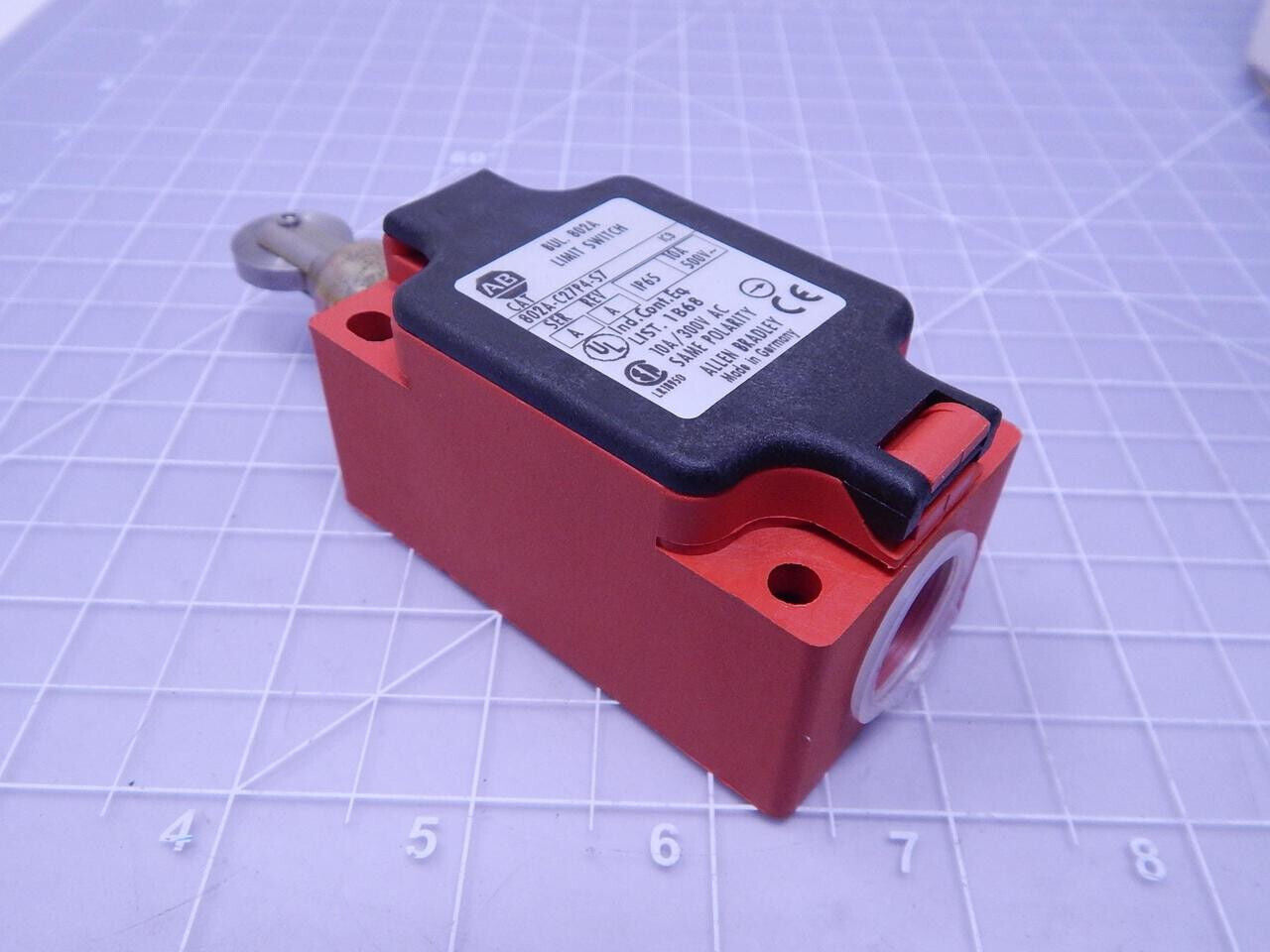 Allen Bradley Allen Bradley 802a-c27p4-s7 Limit Switch T114674 Limit Switch - ALLEN BRADLEY