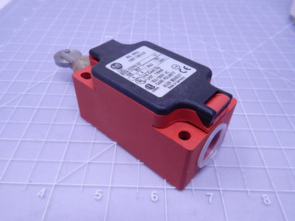 Allen Bradley Allen Bradley 802a-c27p4-s7 Limit Switch T114674 Limit Switch - ALLEN BRADLEY