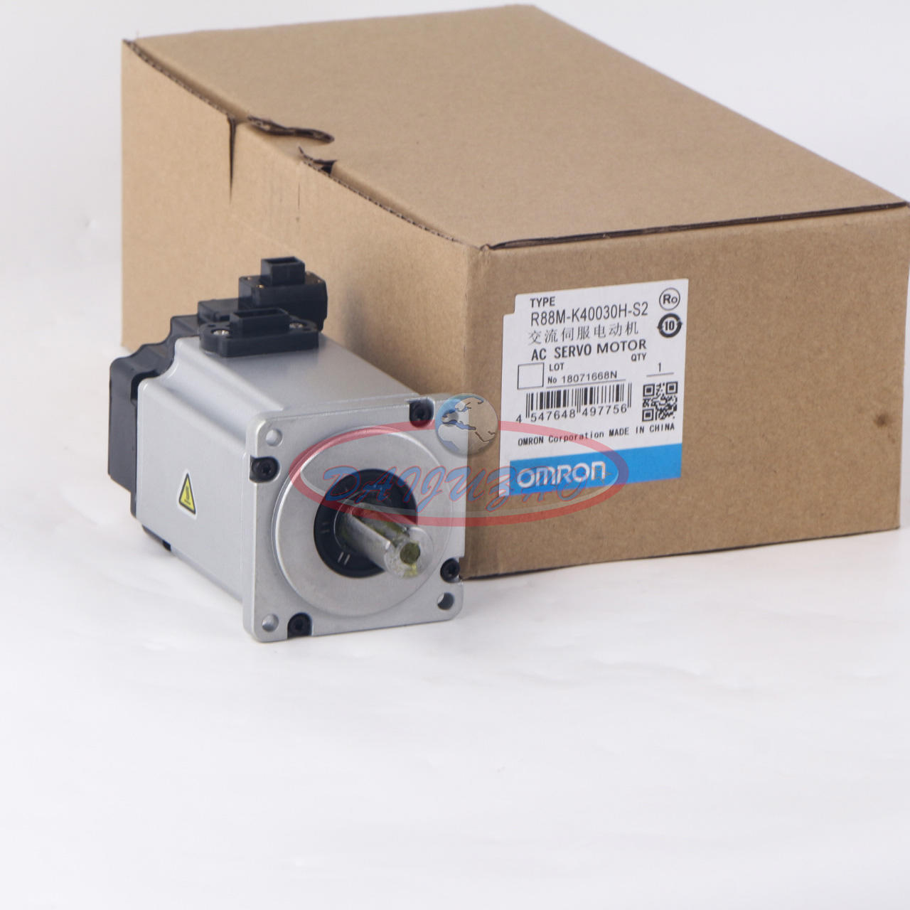 Omron Servo Motor R88M-K40030H-S2 - OMRON