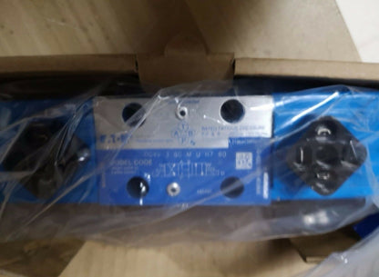 1PCS  Vickers DG4V-3-6C-M-U-H7-60 DG4V36CMUH760 Solenoid Valve
