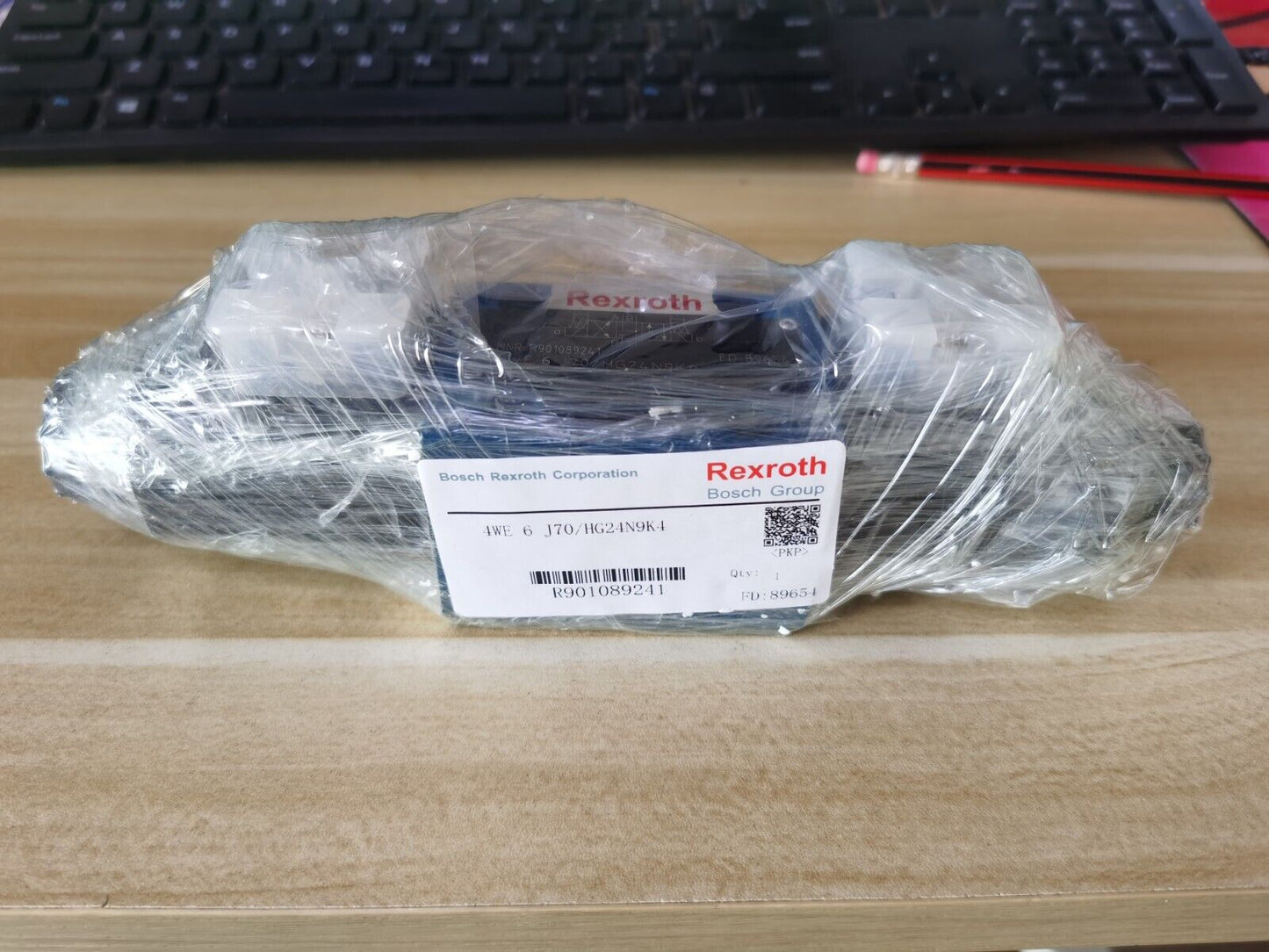 new 1PC Rexroth 4WE6J70/HG24N9K4 R901089241 Solenoid Valve - REXROTH