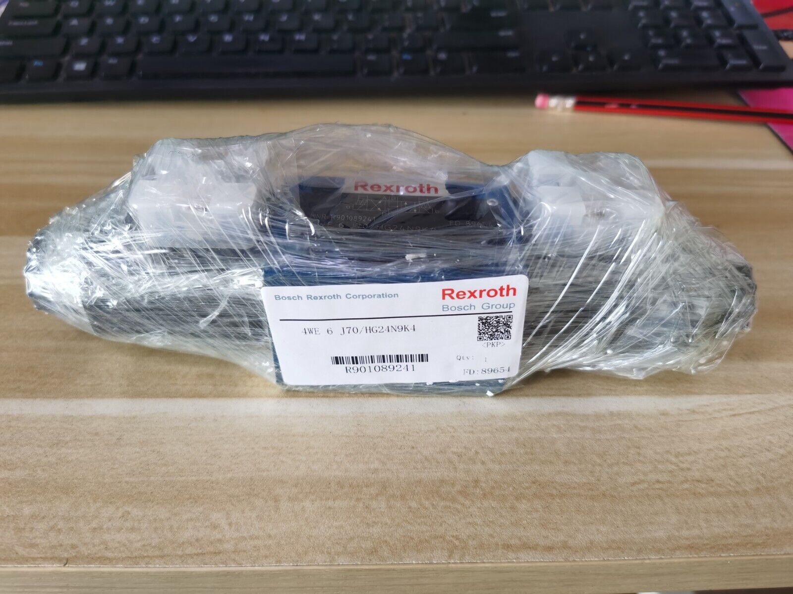 new 1PC Rexroth 4WE6J70/HG24N9K4 R901089241 Solenoid Valve - REXROTH