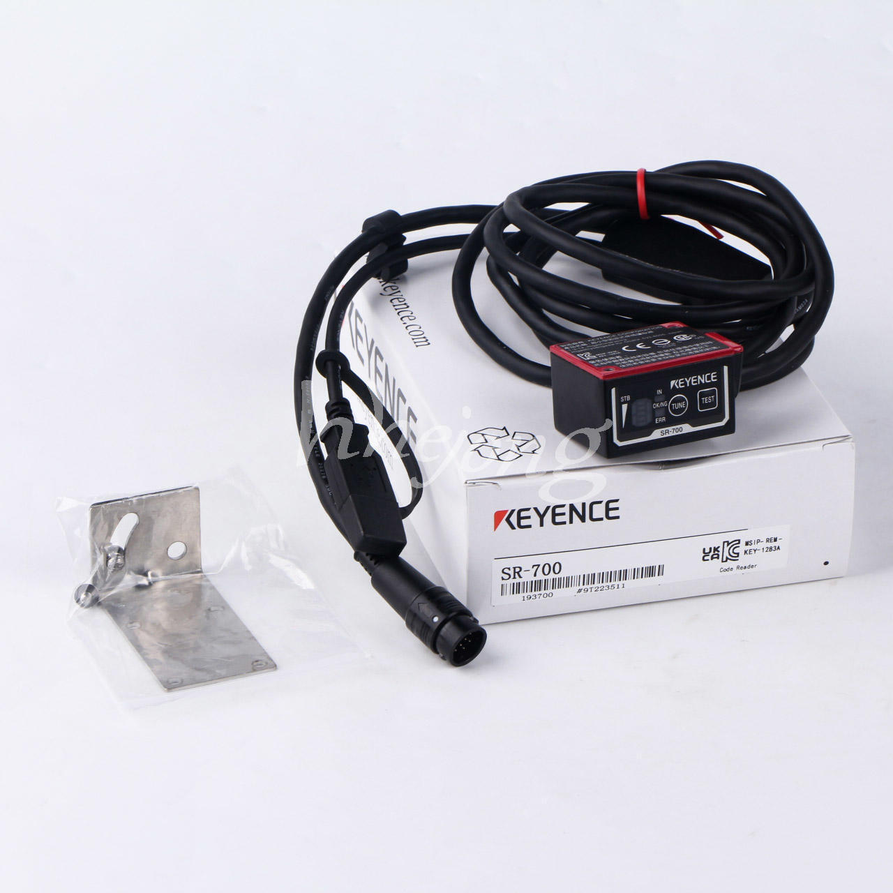 KEYENCE Code Reader SR-700 - KEYENCE