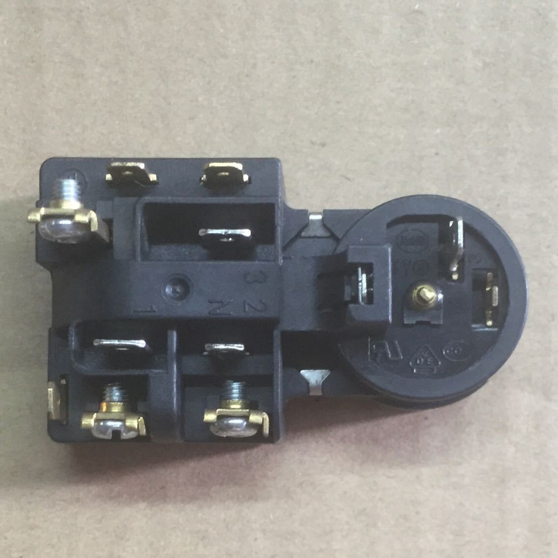 new 1pcs QP3-12A-J QP3-12A J4 for Refrigerator Starter Overload Protector - KOEED