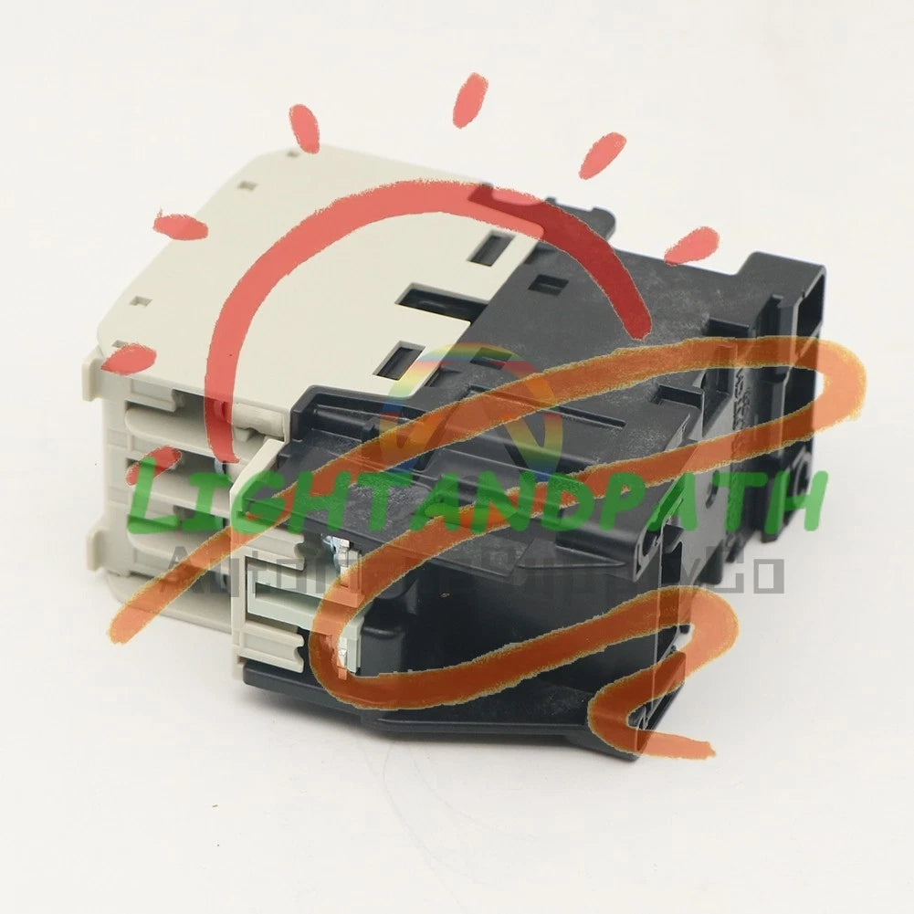 1Pcs Mitsubishi S-T10 Contactor 110VAC ST10
