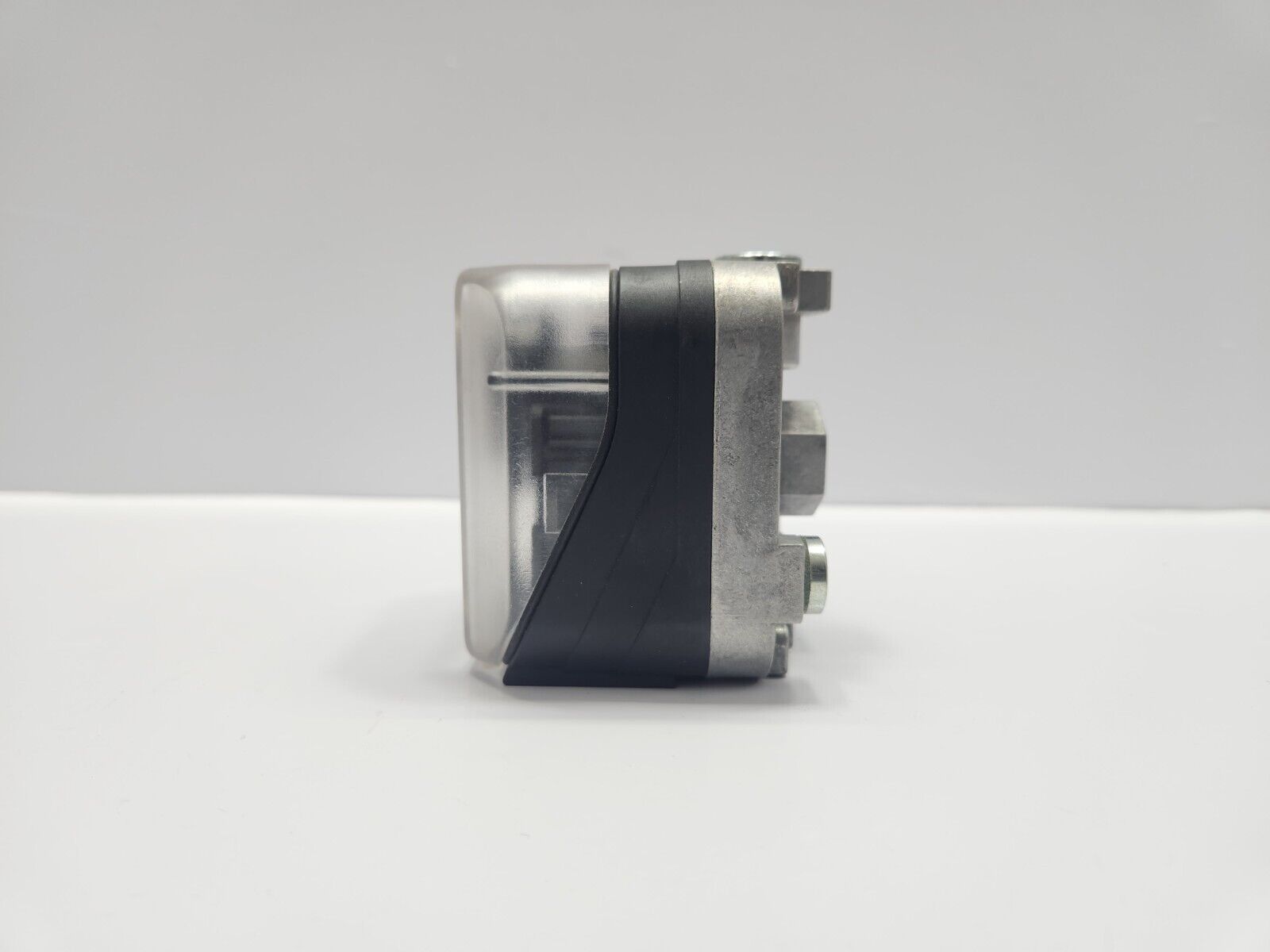 new KROMSCHRODER DG6U-3 PRESSURE SWITCH 84447250 - KROMSCHO DER