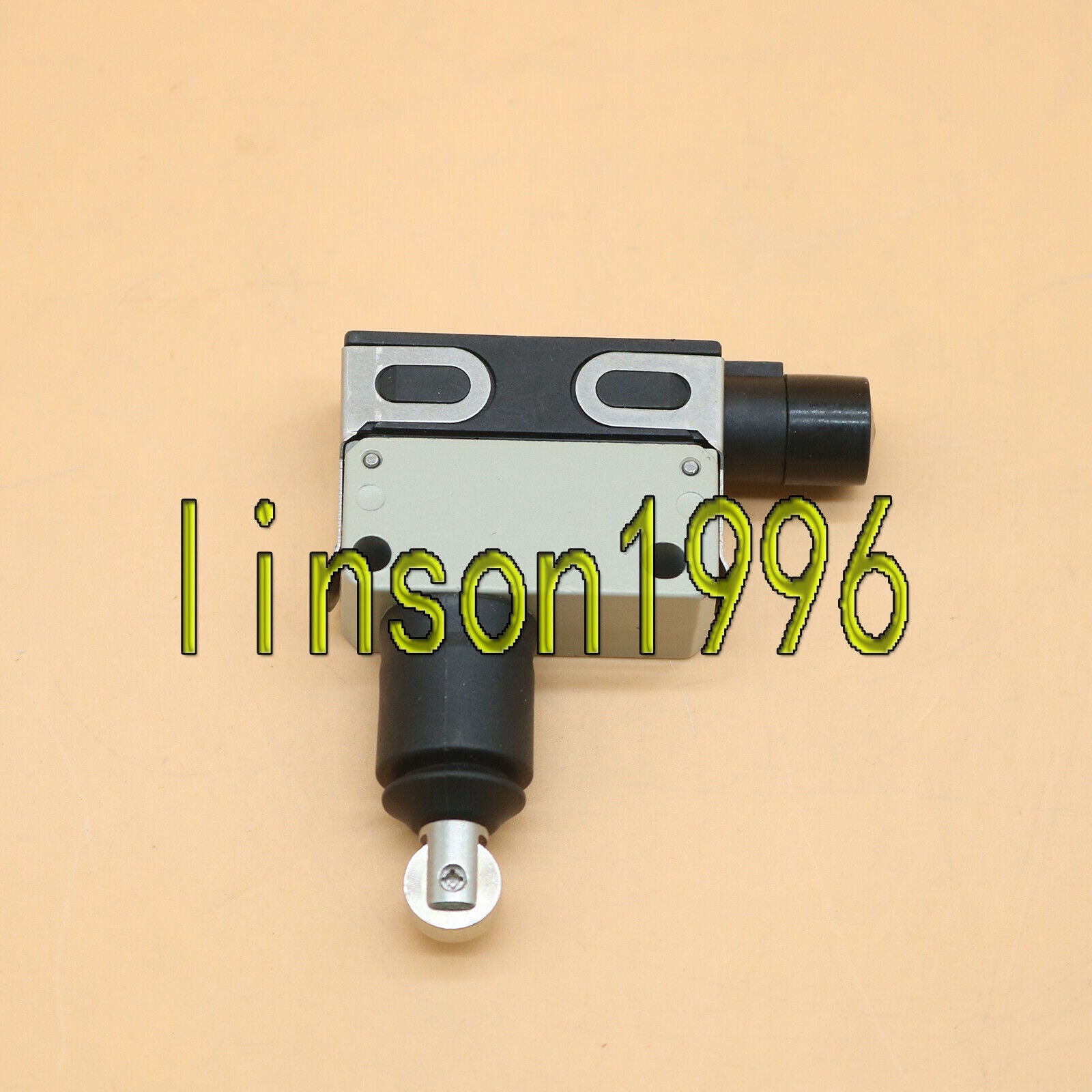 Omron D4E-1D10N Limit Switch - OMRON
