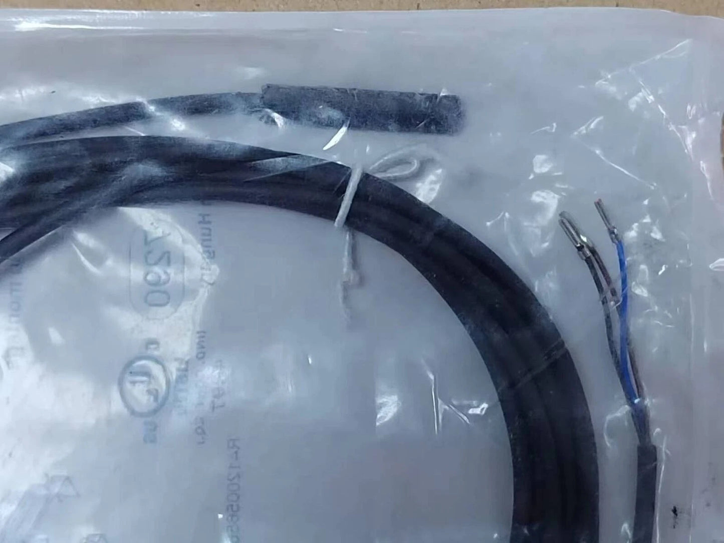 1PC AVENTICS sensor 0830100629 Free delivery