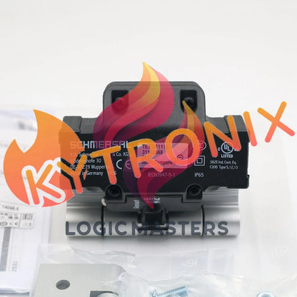 1PCS SCHMERSAL safety switch TESZR1110