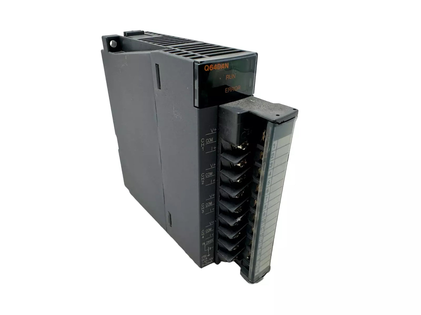 New MITSUBISHI Converter Unit Q64DAN 100% authentic