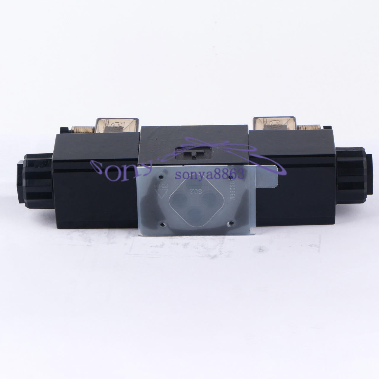 new 1PCS KOMPASS Electromagnetic directional valve D5-02-3C2 AC220V - KOMPASS