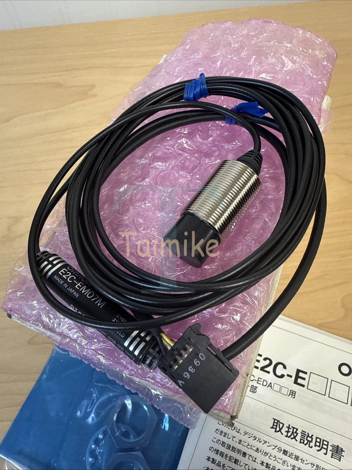 ! Omron E2C-EM07M Proximity Switch Sensor