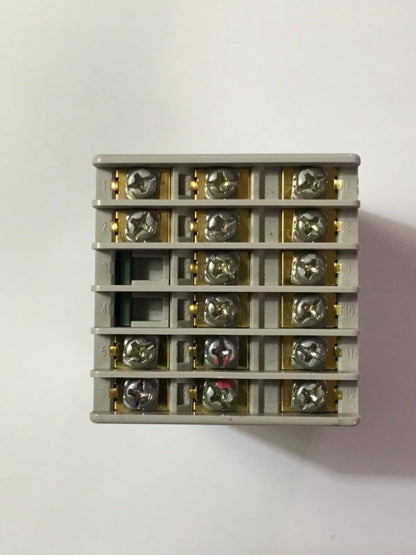 YAMATAKE AZBIL SDC15 Temperature Controller C15MTR0TA0100 - YAMATAKE