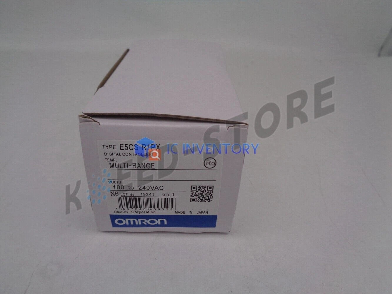 1PCS Omron E5CS-R1PX thermostat