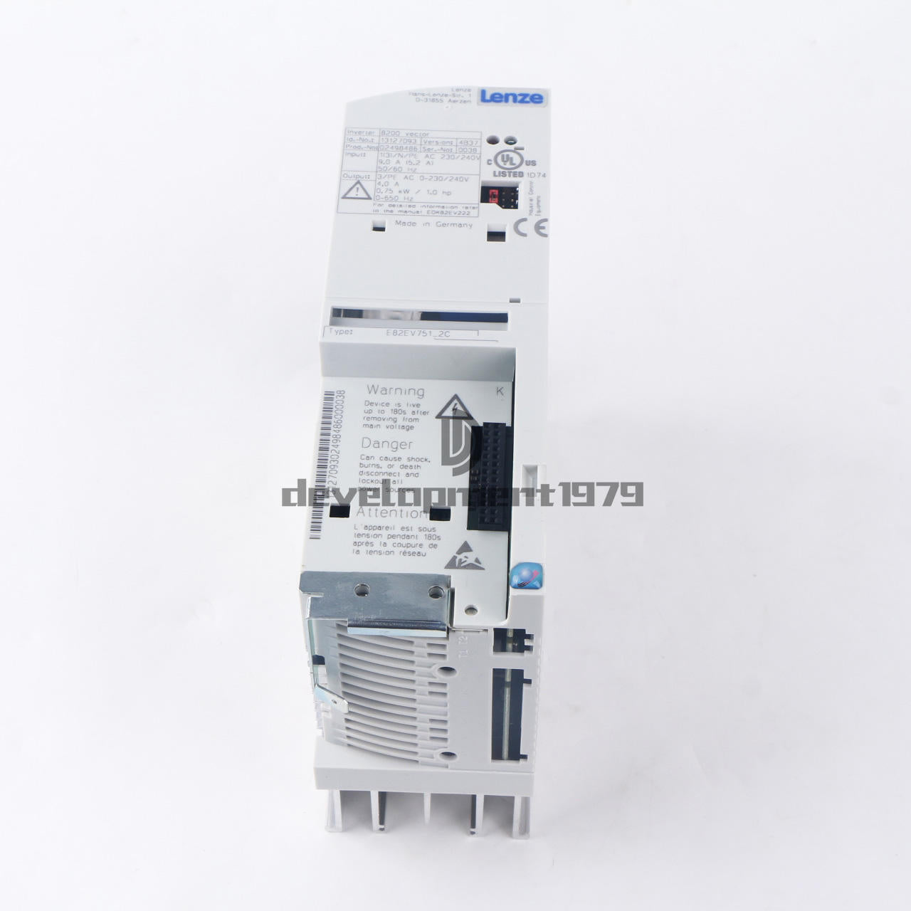 new One Lenze E82EV751K2C E82EV751_2C Inverter - LENZE