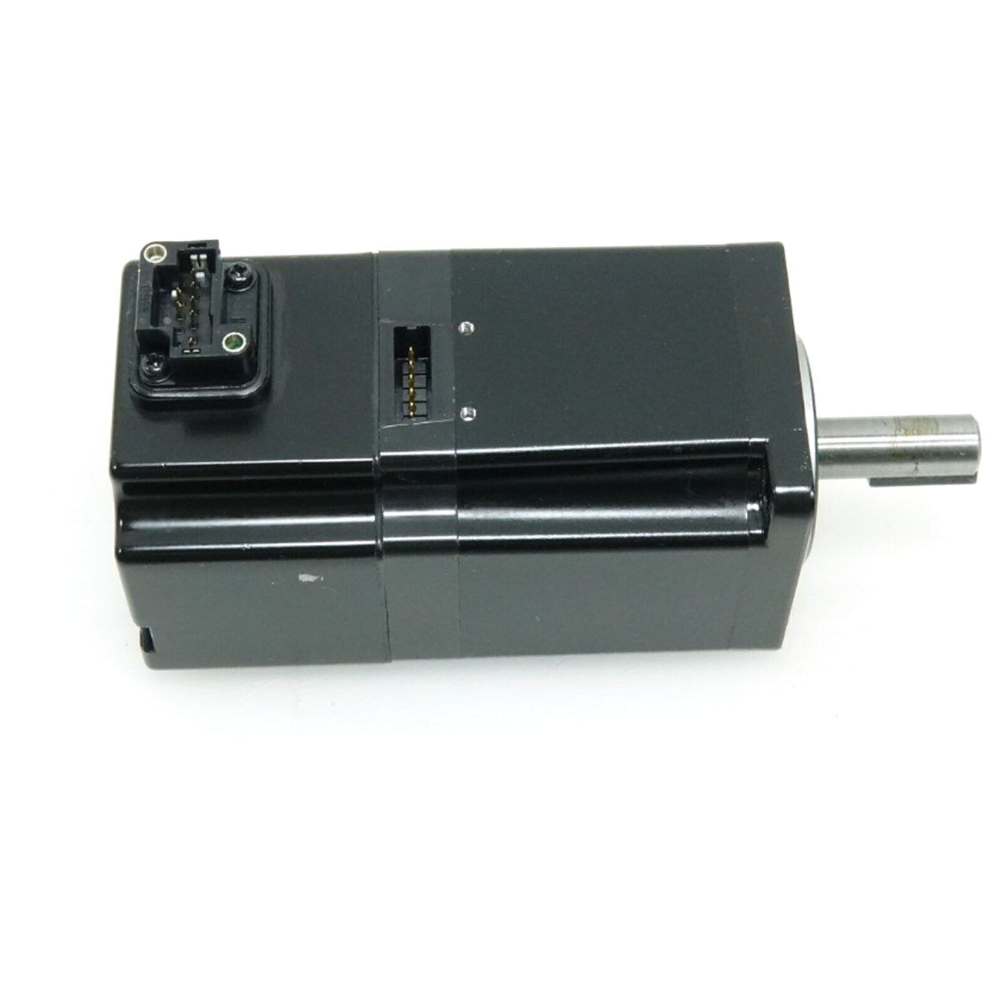 new in box YASKAWA SGMJV-01A3A61 AC Servo motor - YASKAWA