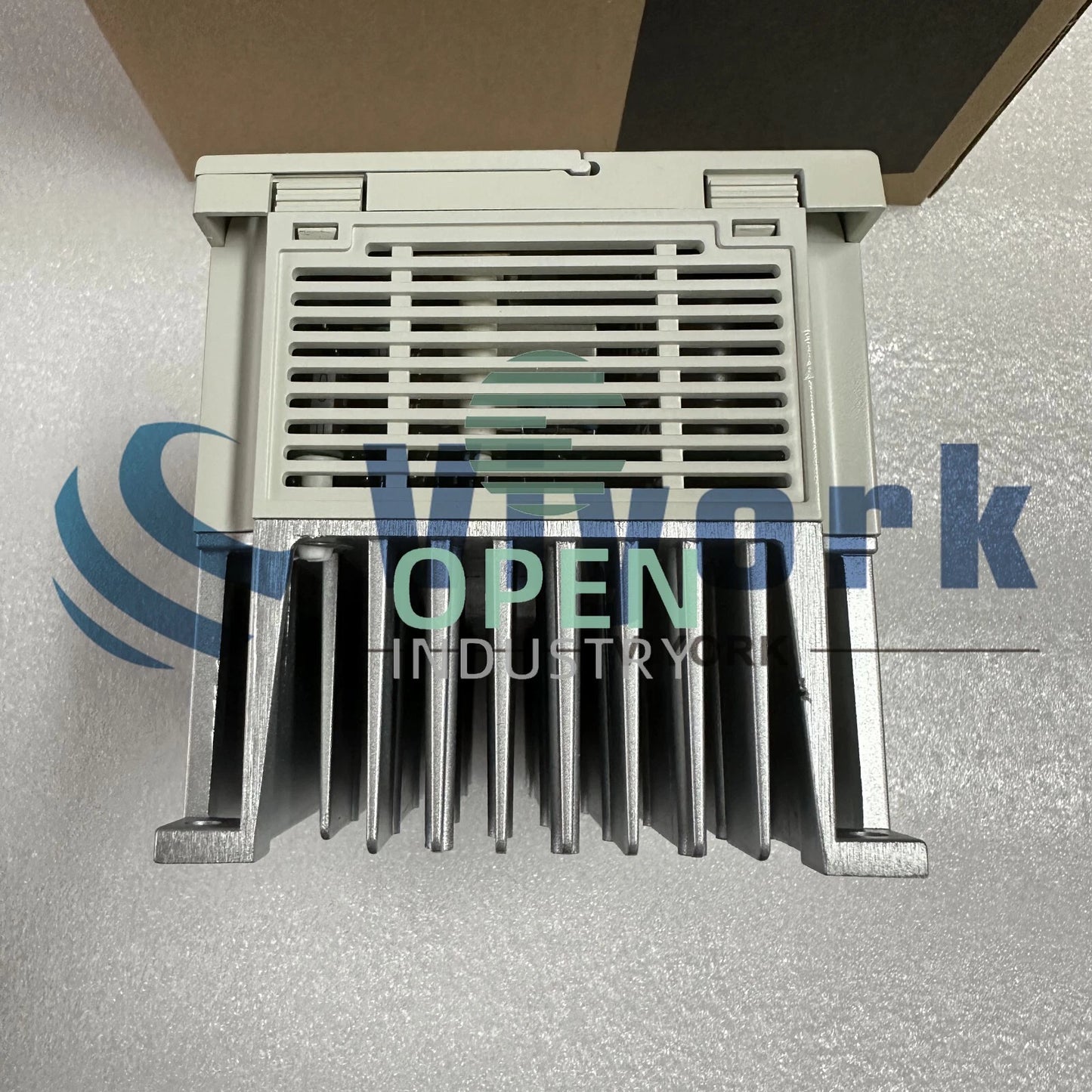 1PCS Mitsubishi FR-A024-0.75K FREQUENCY INVERTER DRIVE 0.75KW