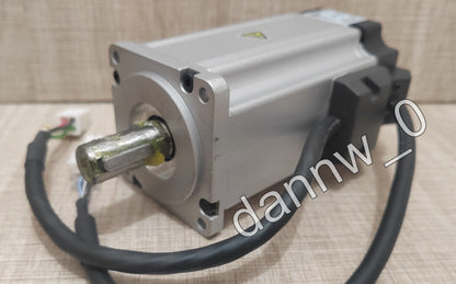 new Panasonic MHMD042P1U AC Servo Motor - PANASONIC
