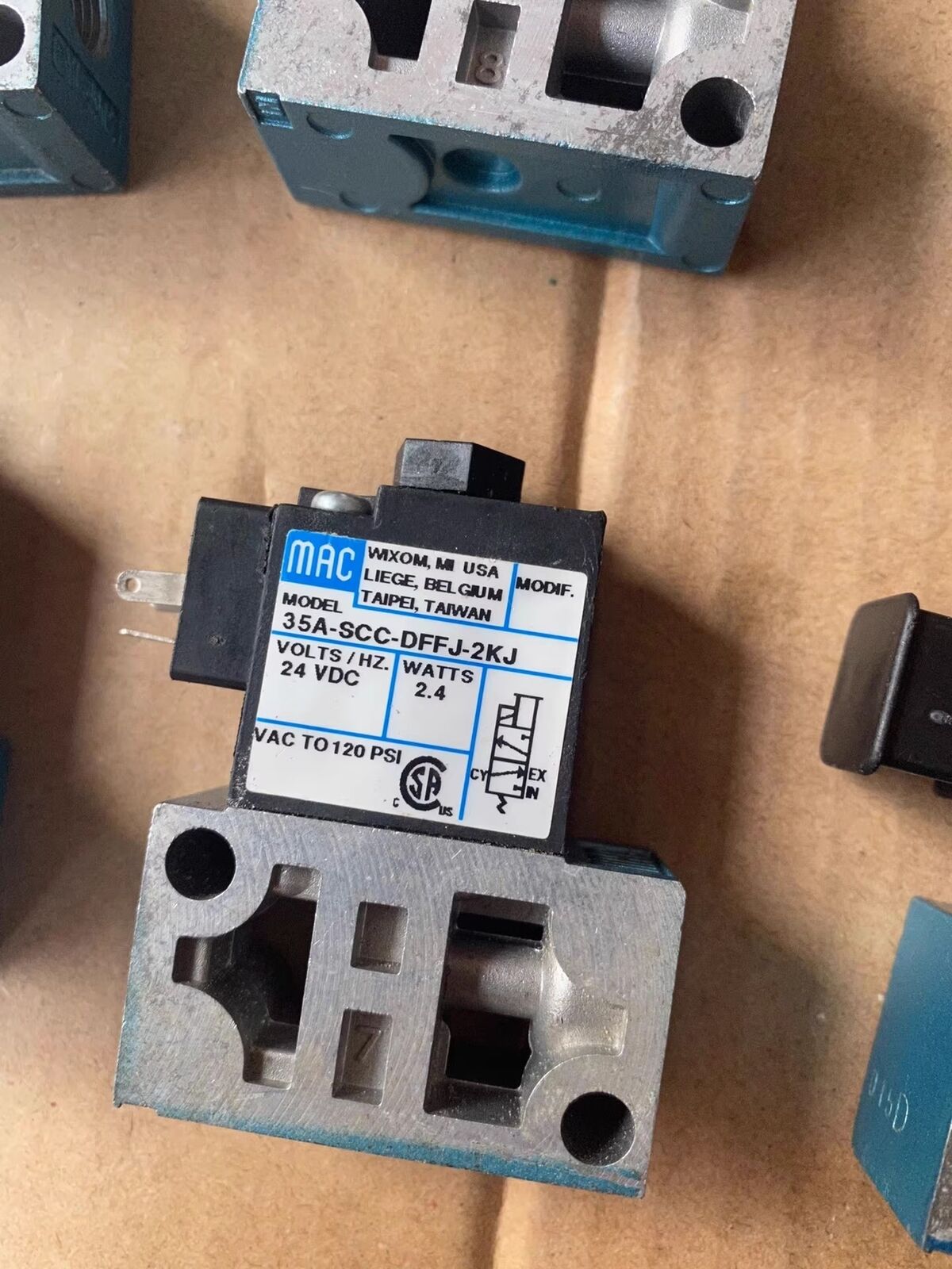 new 1pcs MAC Solenoid Valve 35A-SCC-DFFJ-2KJ