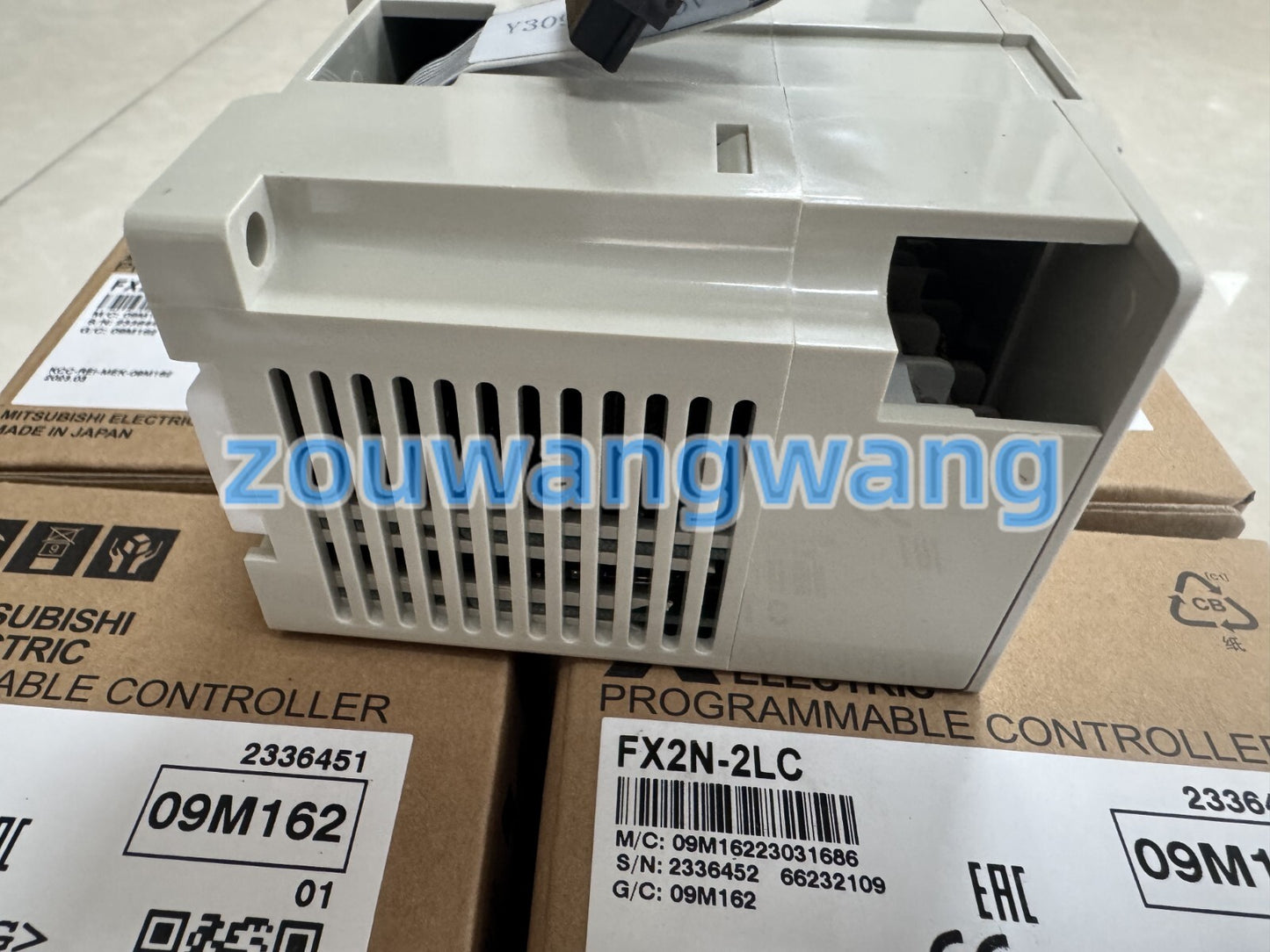 new Mitsubishi Programmable Controller FX2N-2LC FX2N2LC