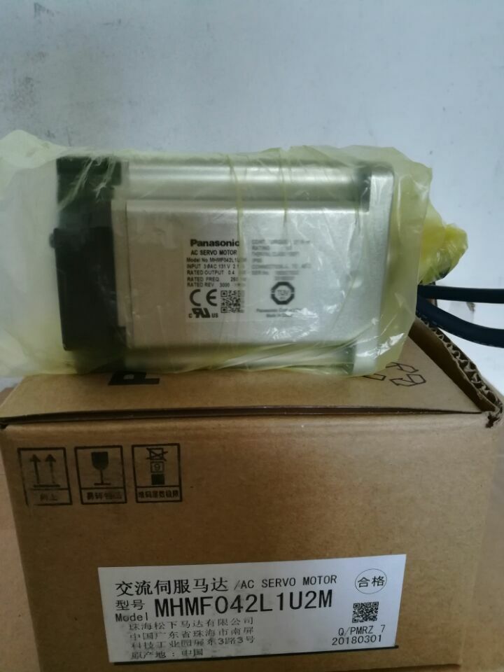 PANASONIC AC SERVO MOTOR MHMF042L1U2M
