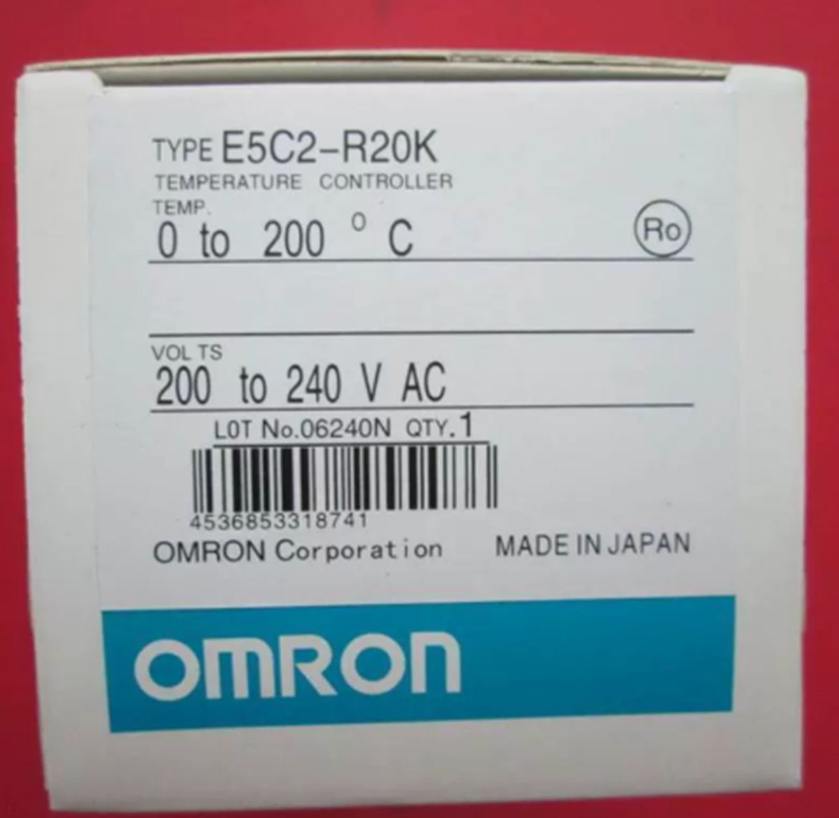 Omron E5C2-R20K Temperature Controller 200-240VAC - OMRON