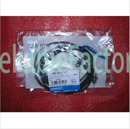 EE-SX872P EE SX872P 12-24VDC Omron Photoelectric Switch free shipping