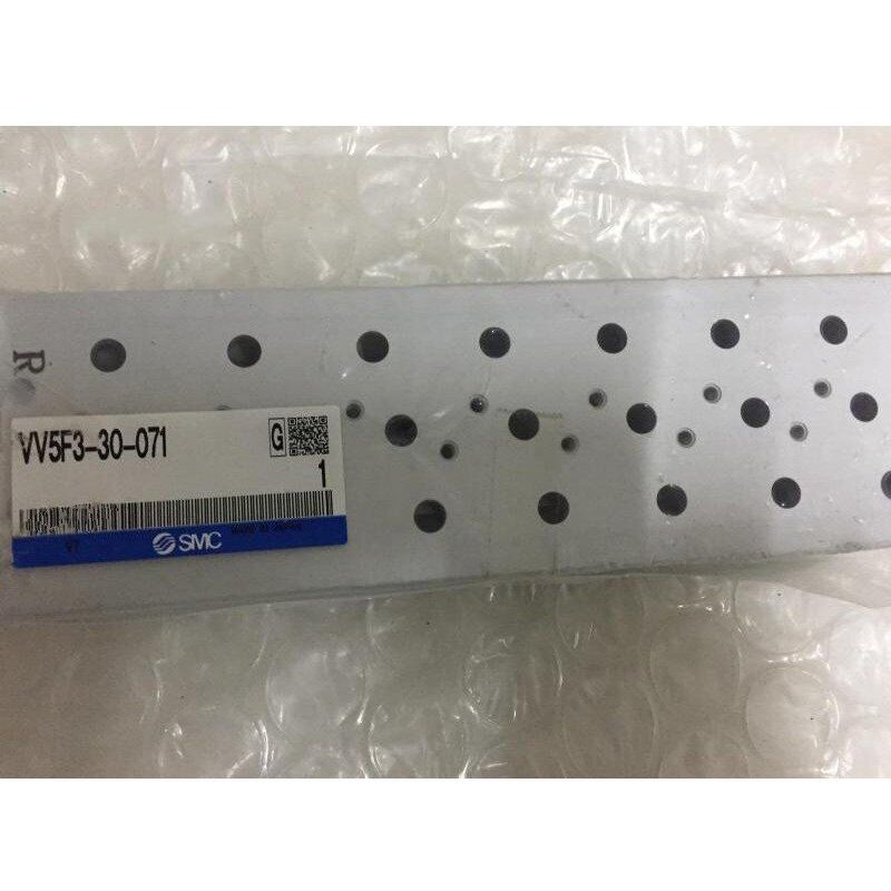 ONE SMC Valve Plate VV5F3-30-071 - SMC