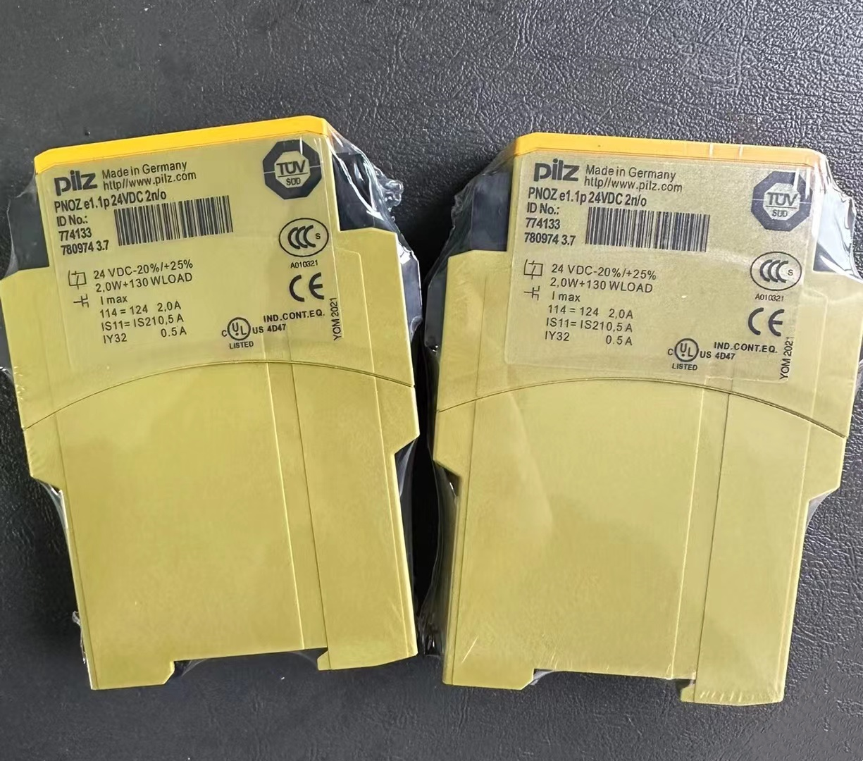 new 1PC PILZ PNOZ e1.1p 24VDC safety relay 774133 - KOEED