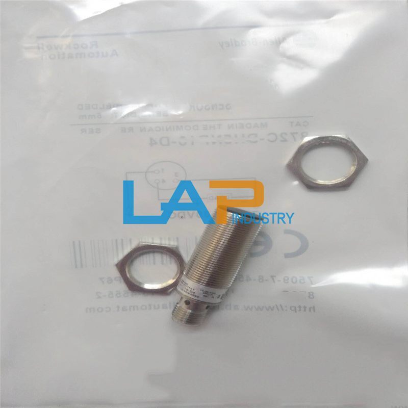 1PCS Proximity Switch 872C-DH15NP30-D4 10-30VDC 200mA Sensor