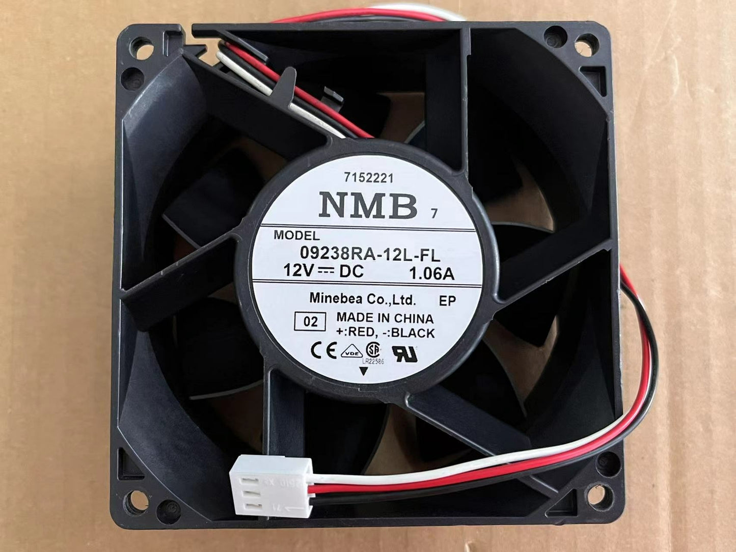 new 1pc NMB 09238RA-12L-FL 12V 1.06A 9038 large air volume 3-wire cooling fan