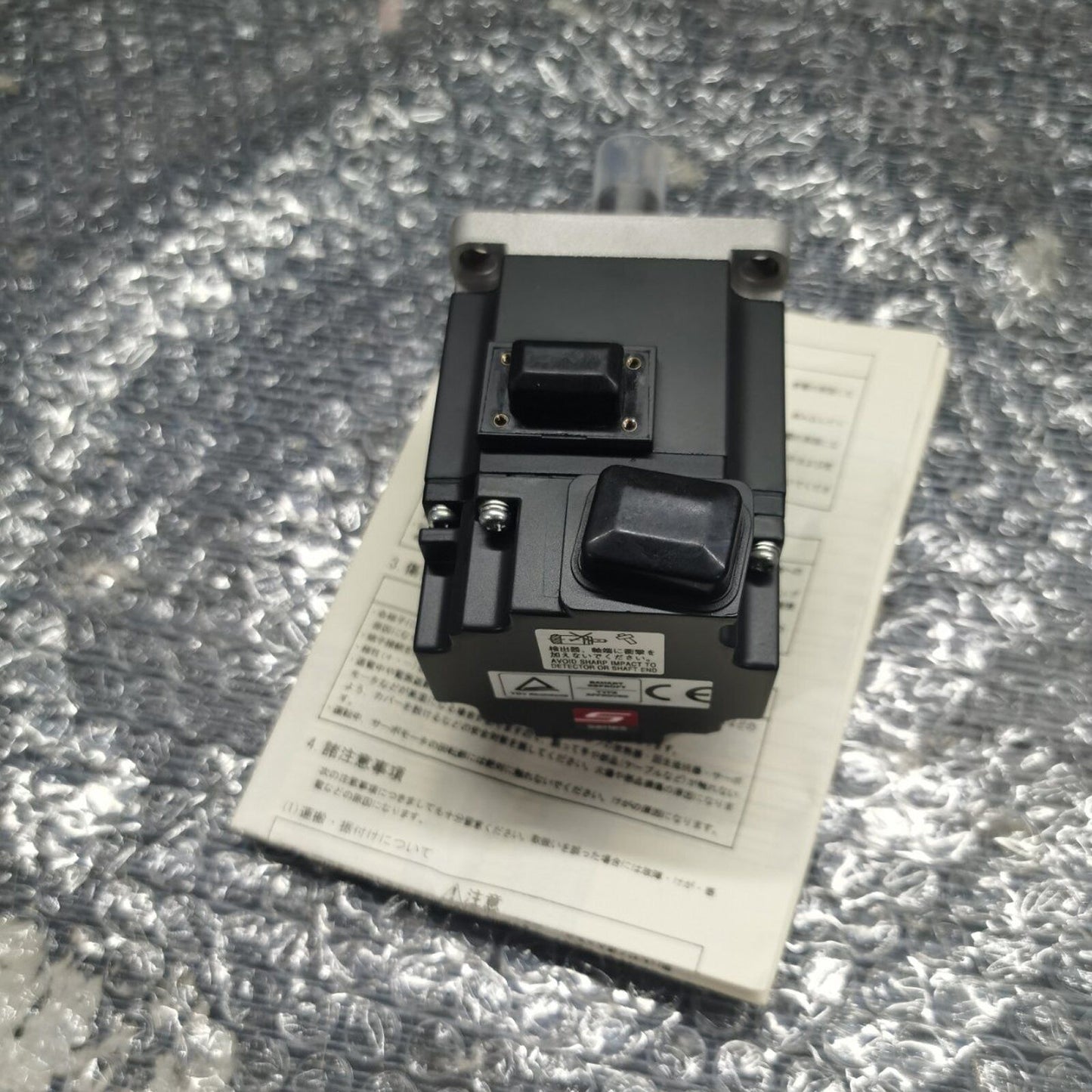 Used Mitsubishi HF-KE23W1-S100 servo motor in good condition - MITSUBISHI