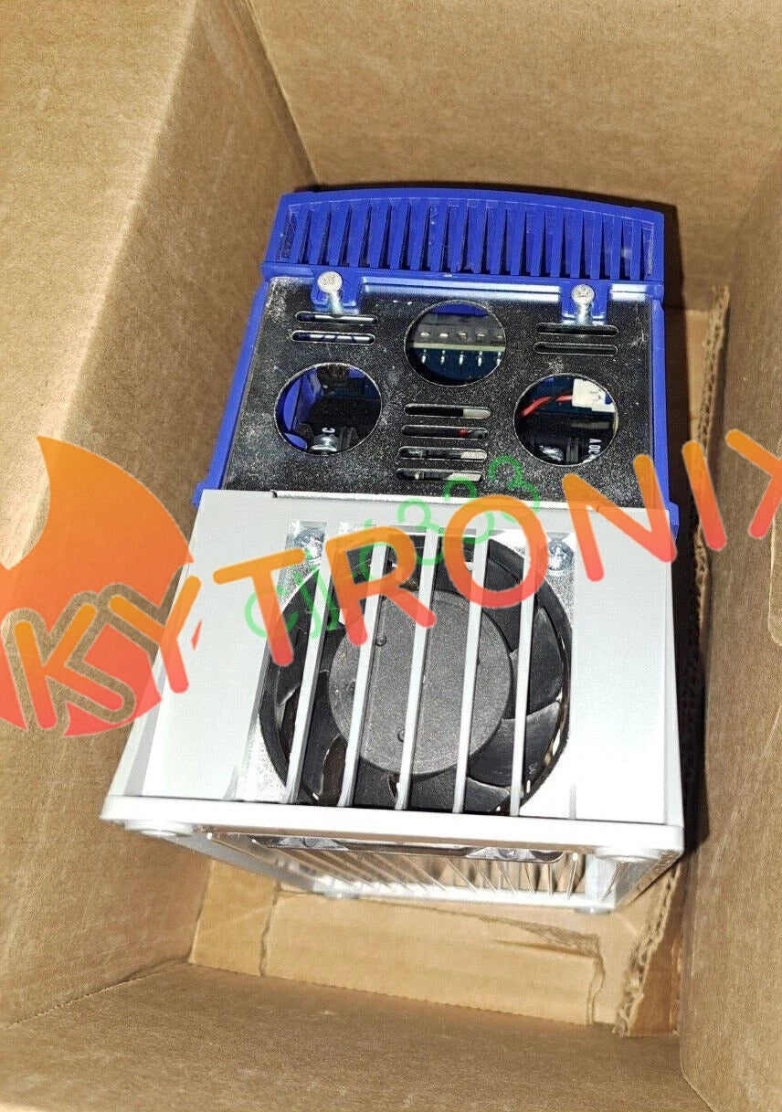 OEM Lenze AC Tech Frequency Inverter ESV402N04TXB XX1H43 4.0KW 5HP