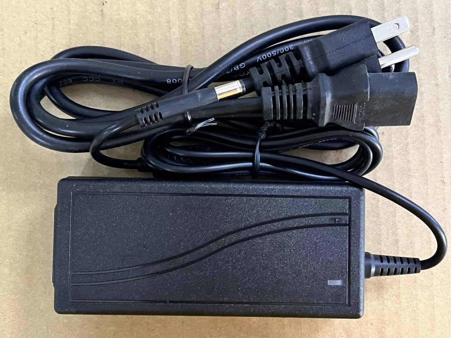 new 1Pcs For FLUKE BC430,435,434,437 replaces The power adapter - KEYENCE.COM