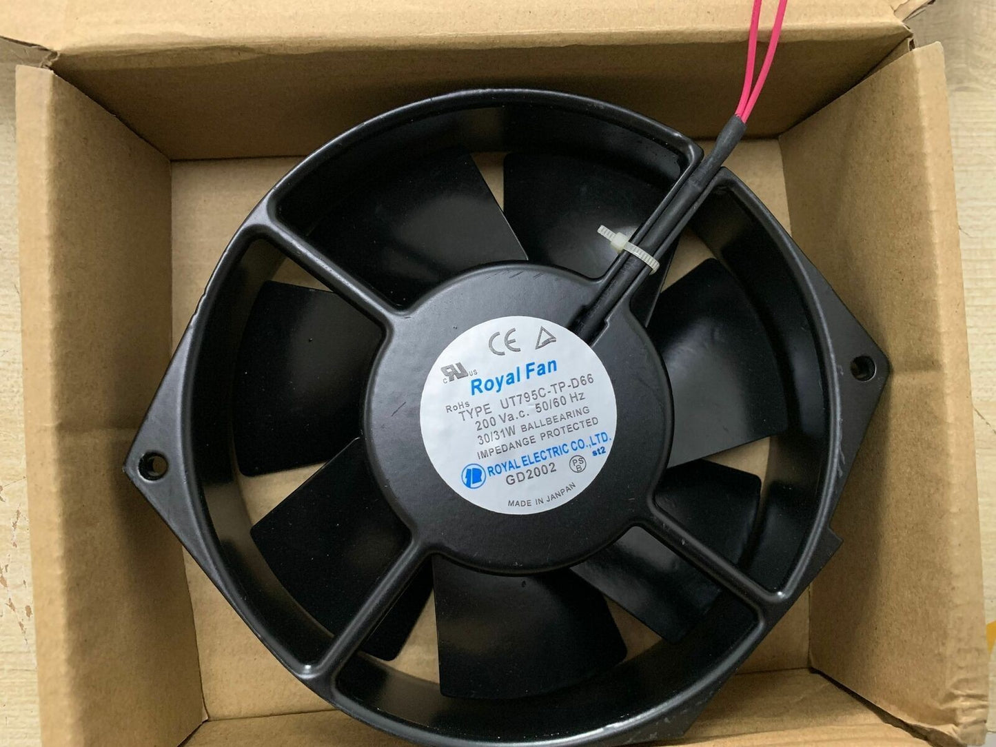 1pc fan freeship UT795C-TP-D66 AC200V ROYAL FAN