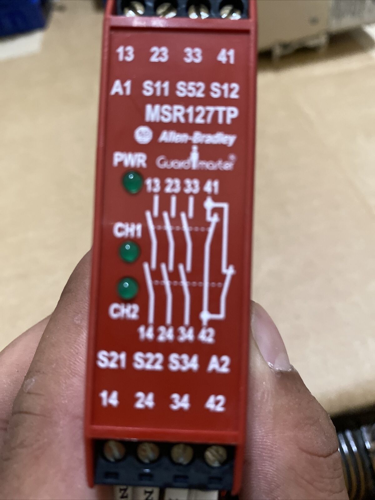 Allen Bradley 440R-N23132 GuardMaster Safety Relay Inp - ALLEN BRADLEY