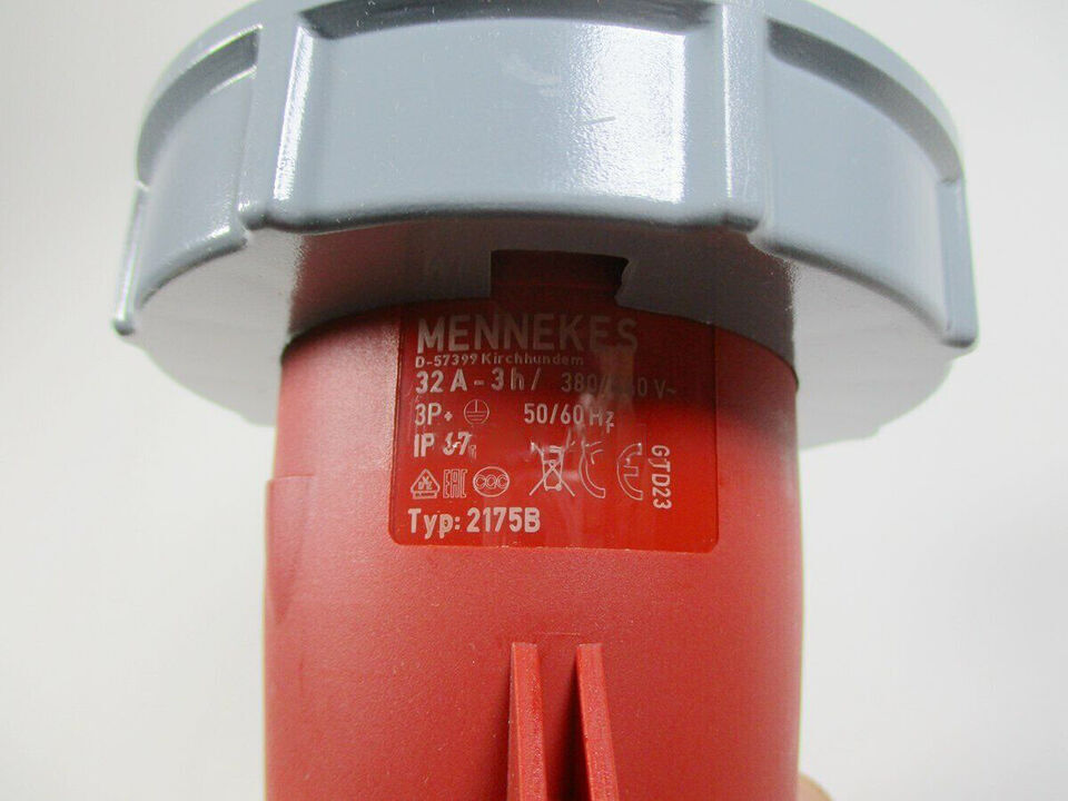 1PCS  MENNEKES TYP:2175B TYP2175B 32A 4P IP67 INDUSTRIAL PLUG