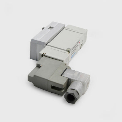 KURODA Solenoid Valve K20PS25-200DP 3Z0-8101-100 Komori Offset Printing Parts