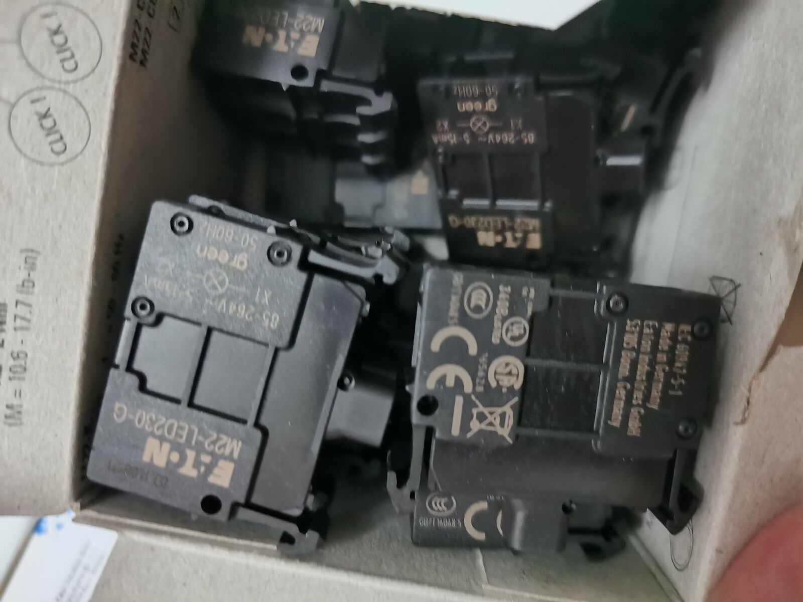 new 1pc eaton moeller Light Unit M22-LED230-G - EATON MOELLER