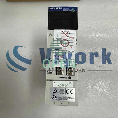 1PCS Mitsubishi MR-J2S-20B1 AC SERVO DRIVE