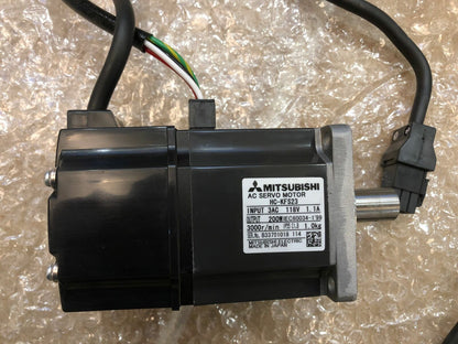 used ONE ONE HC-KFS23 200W AC Servo Motor - MITSUBISHI